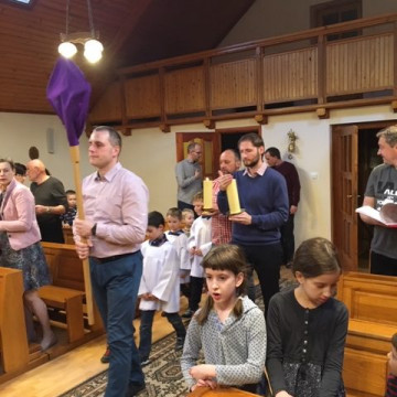 UROCZYSTE ROZPOCZĘCIE LITURGII